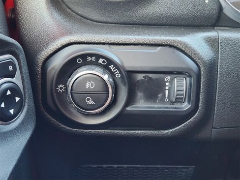 Used 2023 Jeep Gladiator Overland w/ Popular Equipment Package image 29