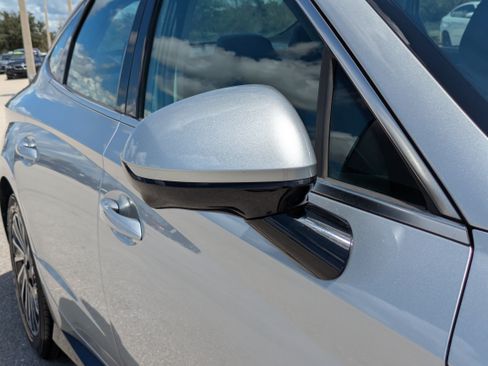 Used 2024 Hyundai Sonata Limited FWD image 12