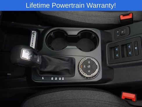 New 2025 Ford Bronco 4-Door image 24