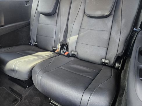 Certified 2023 Mercedes-Benz GLS 450 4MATIC image 23