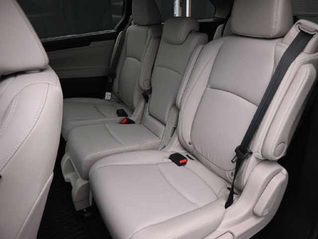 Certified 2026 Honda Odyssey EX-L image 12
