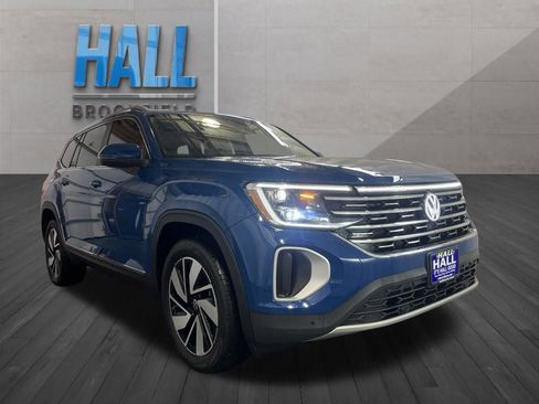 Certified 2025 Volkswagen Atlas SEL image 8