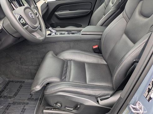 Used 2022 Volvo XC60 B5 Inscription w/ Advanced Package image 15