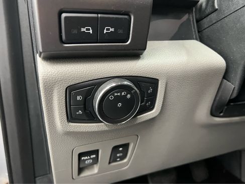 Used 2016 Ford F150 XLT w/ Equipment Group 301A Mid image 8