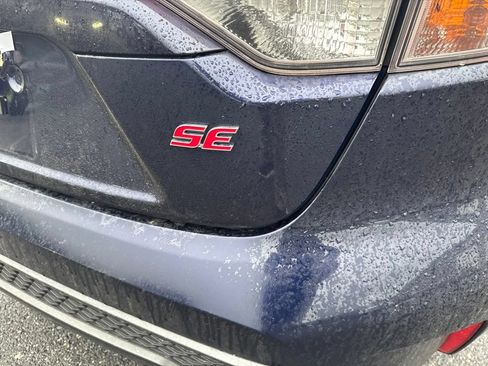 Used 2022 Toyota Corolla SE FWD image 7
