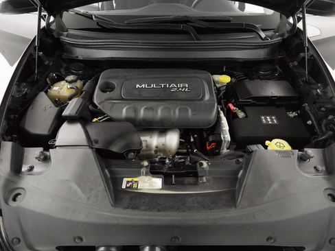 Used 2015 Jeep Cherokee Latitude image 31