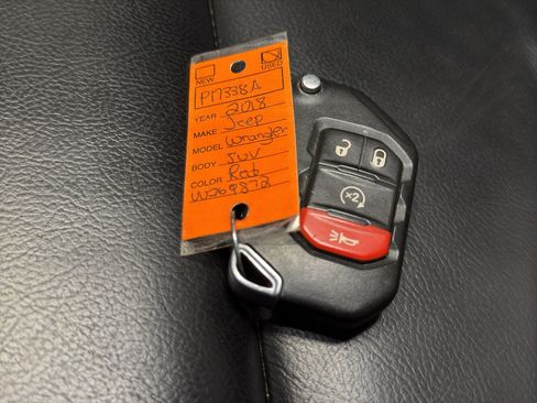 Used 2018 Jeep Wrangler Unlimited Rubicon image 41