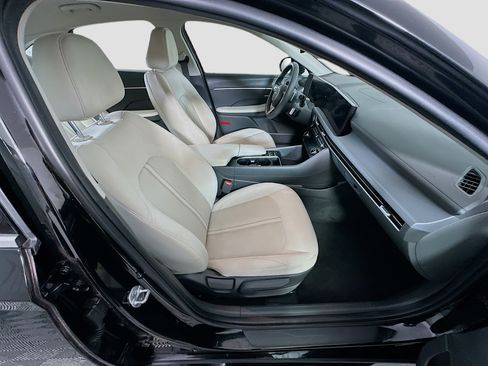 Used 2025 Hyundai Sonata SEL FWD image 31