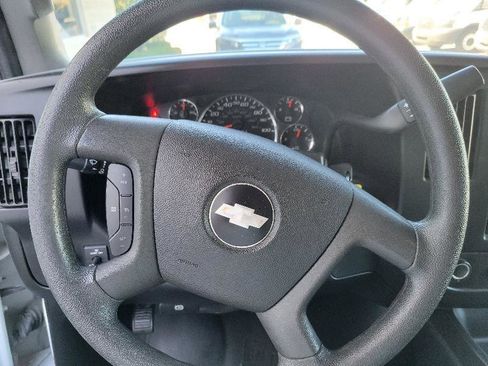 Used 2017 Chevrolet Express 3500 LT w/ LT Preferred Equipment Group image 36