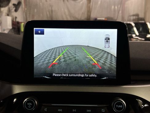 Used 2022 Ford Escape SEL image 19