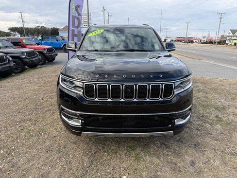 Certified 2025 Jeep Wagoneer Series III w/ Premium Group I image 2
