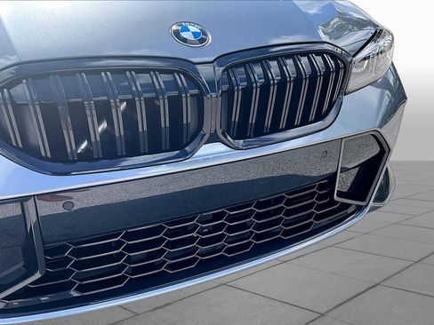 Used 2026 BMW 330i Sedan w/ M Sport Package RWD image 28