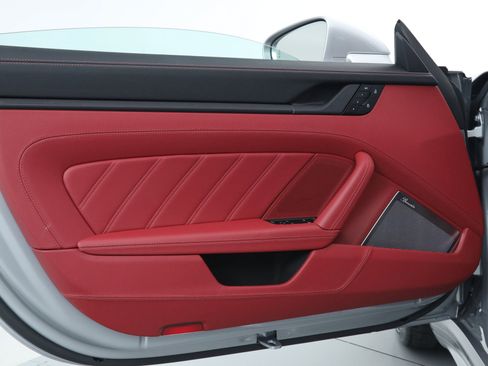 Used 2025 Porsche 911 Carrera 4 GTS image 21