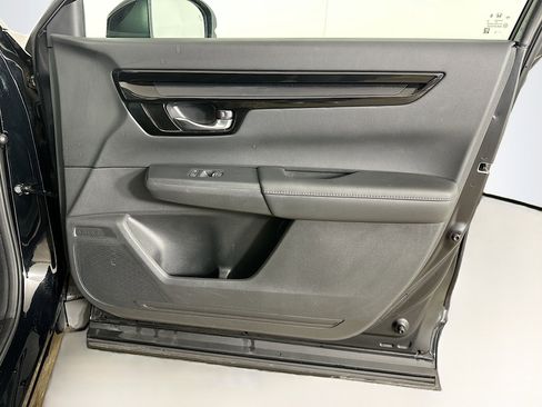 Used 2025 Honda CR-V EX-L image 32