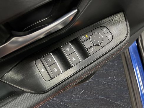 Used 2025 Nissan Kicks SR w/ SR Premium Package image 26