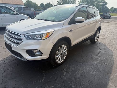 Used 2019 Ford Escape SEL AWD/4WD image 3