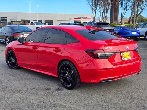 Used 2025 Honda Civic Sport image 3