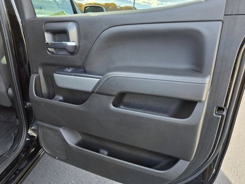 Used 2018 Chevrolet Silverado 1500 LT w/ All Star Edition image 19