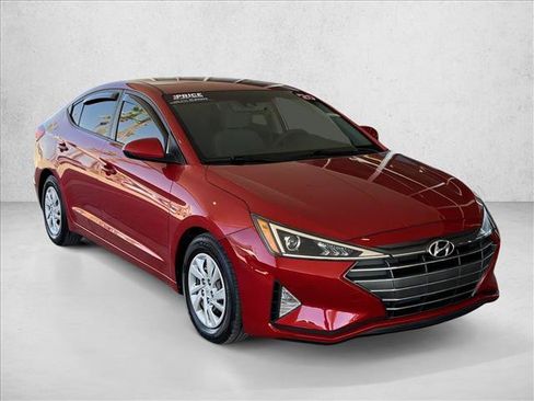 Used 2020 Hyundai Elantra SE w/ Cargo Package (C1) FWD image 5