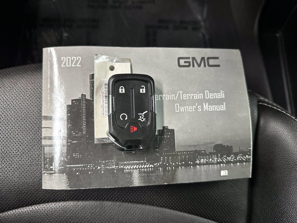 Used 2022 GMC Terrain SLT AWD/4WD image 40