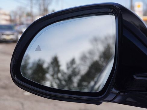 Used 2023 BMW X5 xDrive40i w/ Executive Package image 58