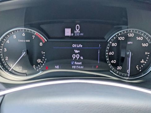 Used 2020 Cadillac XT5 Premium Luxury image 32