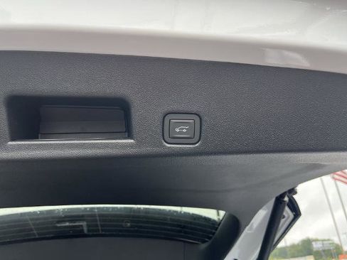 New 2026 Buick Enclave Preferred w/ Power Package image 7