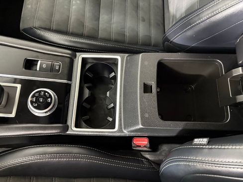 Used 2024 Mitsubishi Outlander SE image 35