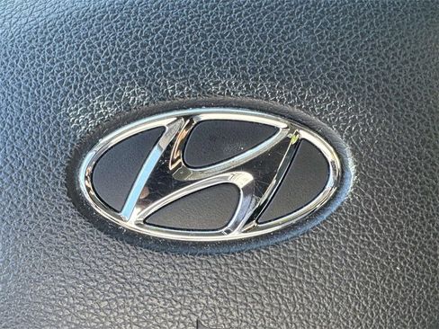 Used 2022 Hyundai Santa Fe SEL image 30