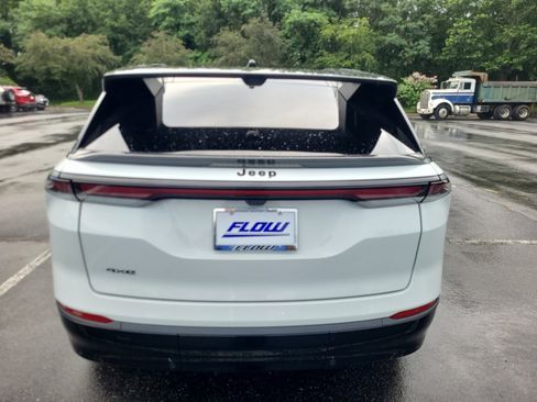 New 2025 Jeep Wagoneer S Launch Edition image 14