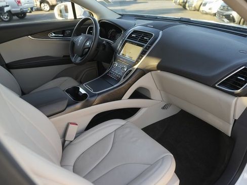 Used 2018 Lincoln MKX Reserve w/ Driver Assistance Package image 18