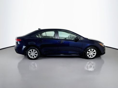 Used 2025 Toyota Corolla LE FWD image 11