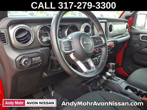 Used 2021 Jeep Wrangler Unlimited Sahara w/ Uconnect 4C Nav & Sound Group AWD/4WD image 17