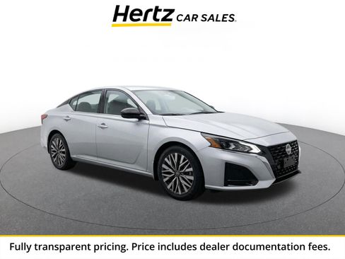 Used 2026 Nissan Altima 2.5 SV FWD image 1