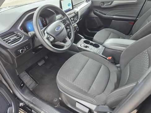 Used 2025 Ford Escape Active AWD/4WD image 14