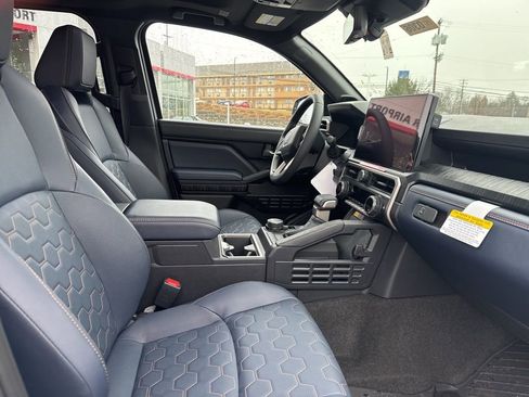 New 2026 Toyota 4Runner 4WD image 5