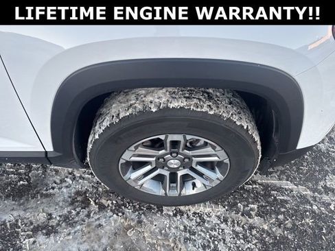 Used 2025 GMC Terrain Elevation image 24