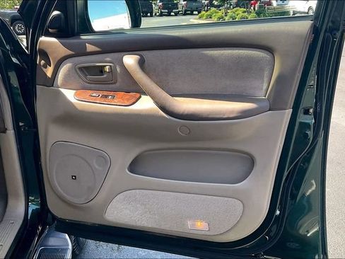 Used 2002 Toyota Sequoia SR5 RWD image 24