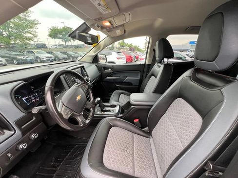 Used 2018 Chevrolet Colorado Z71 AWD/4WD image 19
