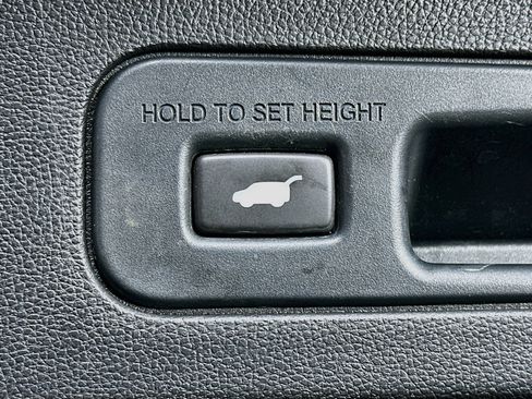 Used 2023 Acura MDX A-Spec AWD/4WD image 32