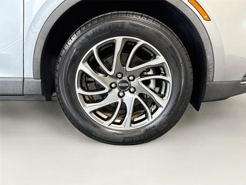 Used 2022 Lincoln Corsair FWD w/ Equipment Group 101A image 35