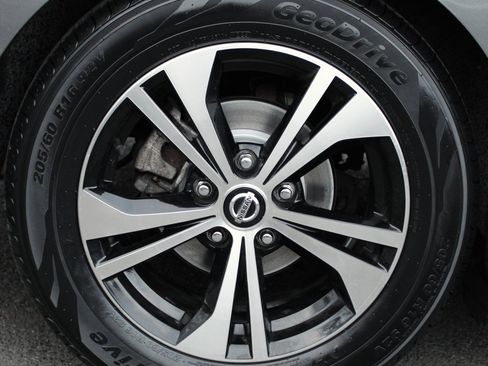 Certified 2020 Nissan Sentra SV image 12