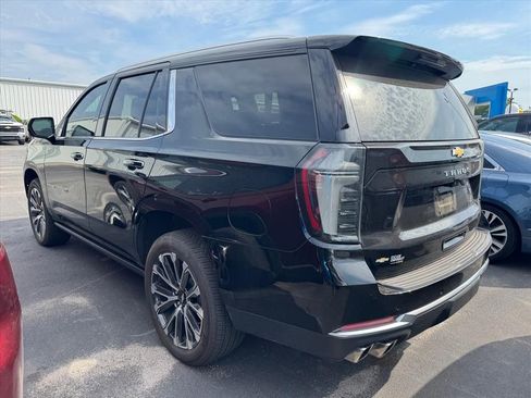Used 2025 Chevrolet Tahoe High Country AWD/4WD image 8