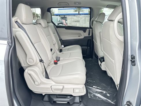 New 2026 Honda Odyssey EX-L image 16