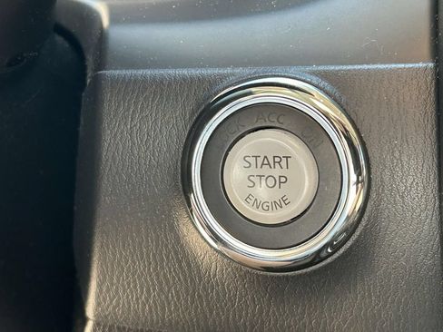 Used 2022 INFINITI QX80 Premium Select w/ All-Season Package RWD image 29