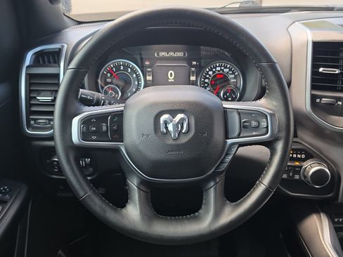 Used 2019 RAM 1500 Big Horn AWD/4WD image 12