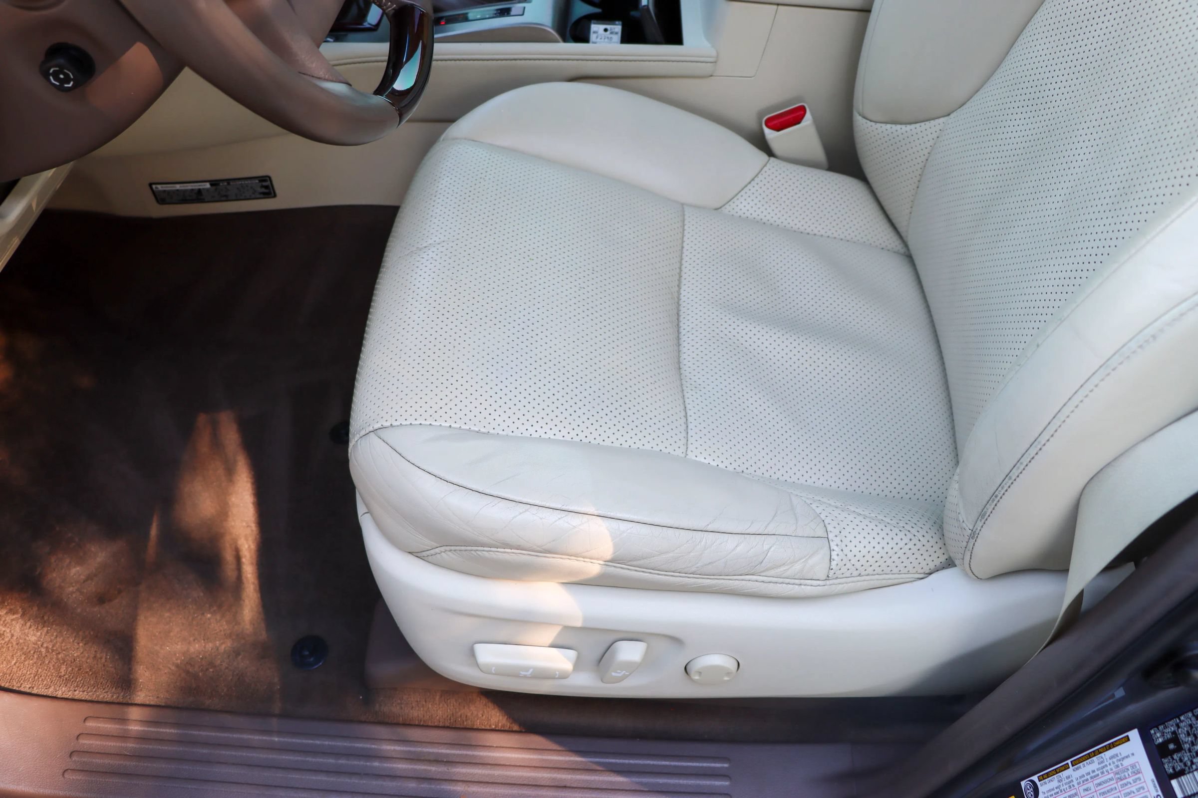 Used 2015 Lexus GX 460 Luxury AWD/4WD image 16