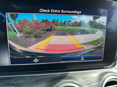 Used 2020 Mercedes-Benz E 450 4MATIC Sedan image 27