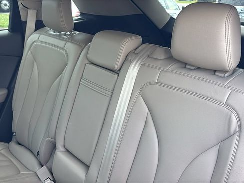 Used 2021 Lincoln Nautilus AWD image 26