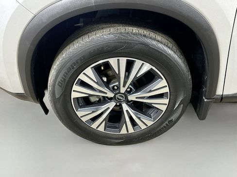 Used 2023 Nissan Rogue SV AWD/4WD image 8
